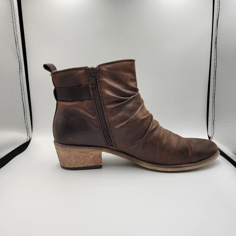 Bare Traps Pennie Brown Faux Leather Block Heel Ankle Boots Sz 8.5 - Picture 6 of 11